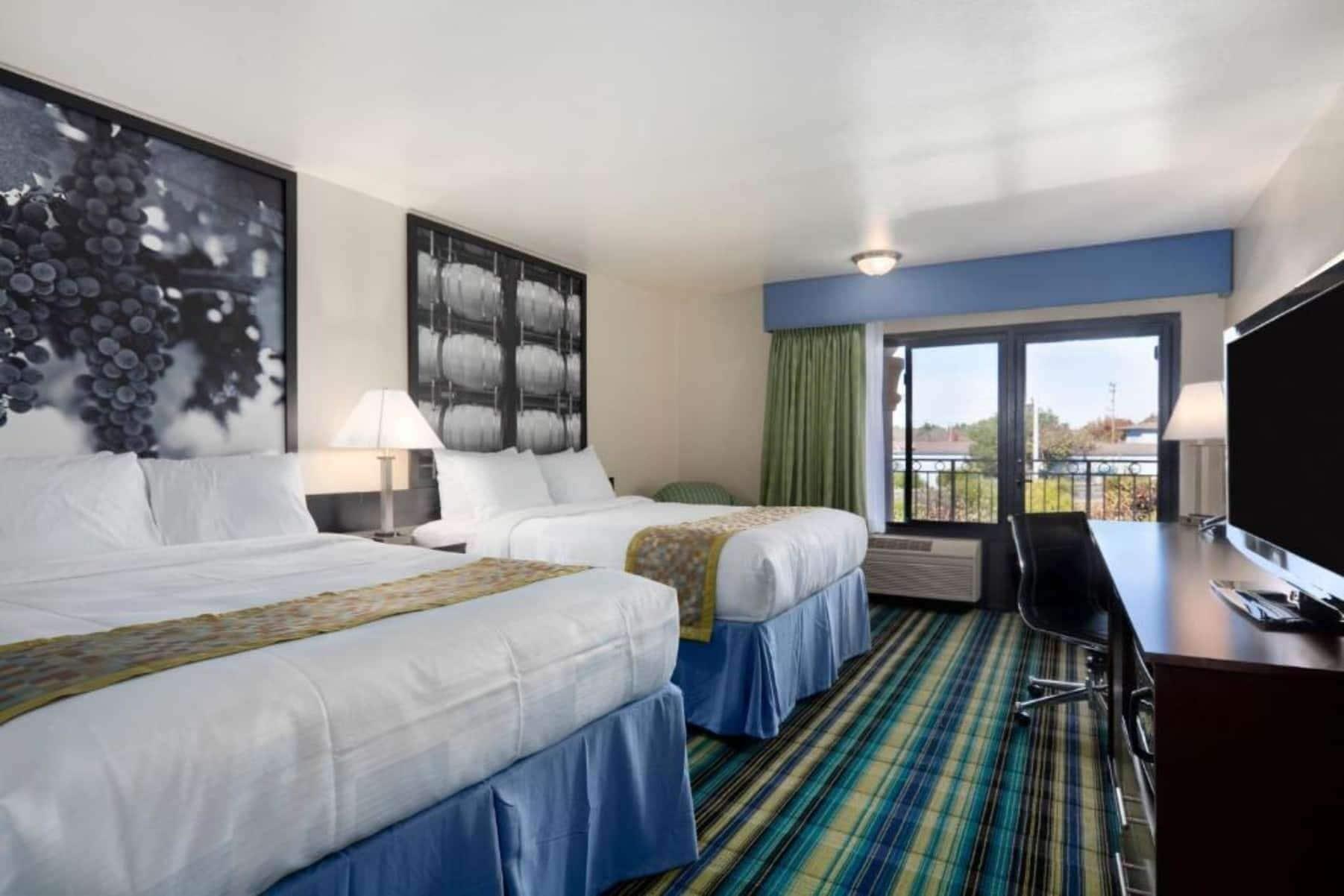 Super 8 By Wyndham Vallejo/Napa Valley Dış mekan fotoğraf